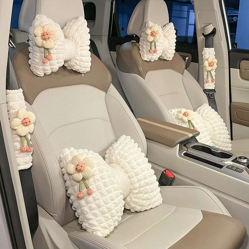 クッション ふわふわお花のリボン型車用クッション