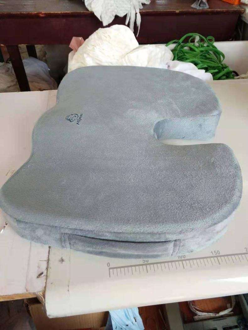 クッション 快適姿勢サポート型低反発クッション