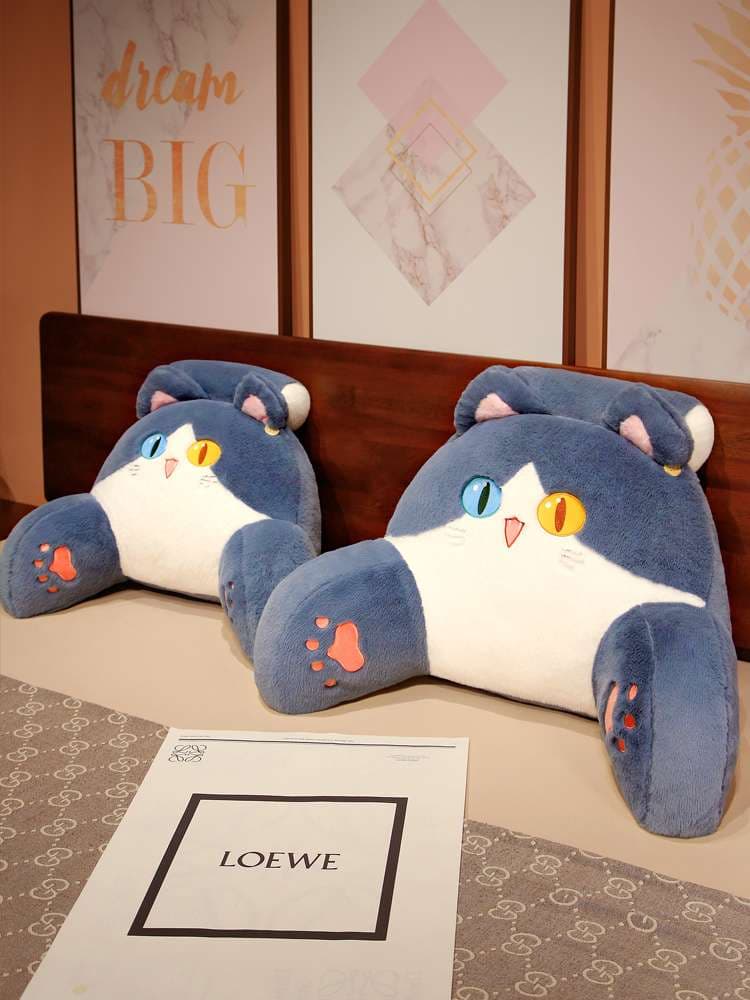クッション 個性的な目のネコ型背もたれクッション