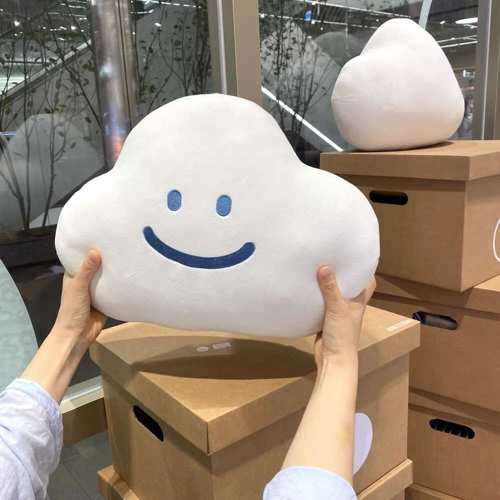 クッション にこにこ雲さんふわふわクッション