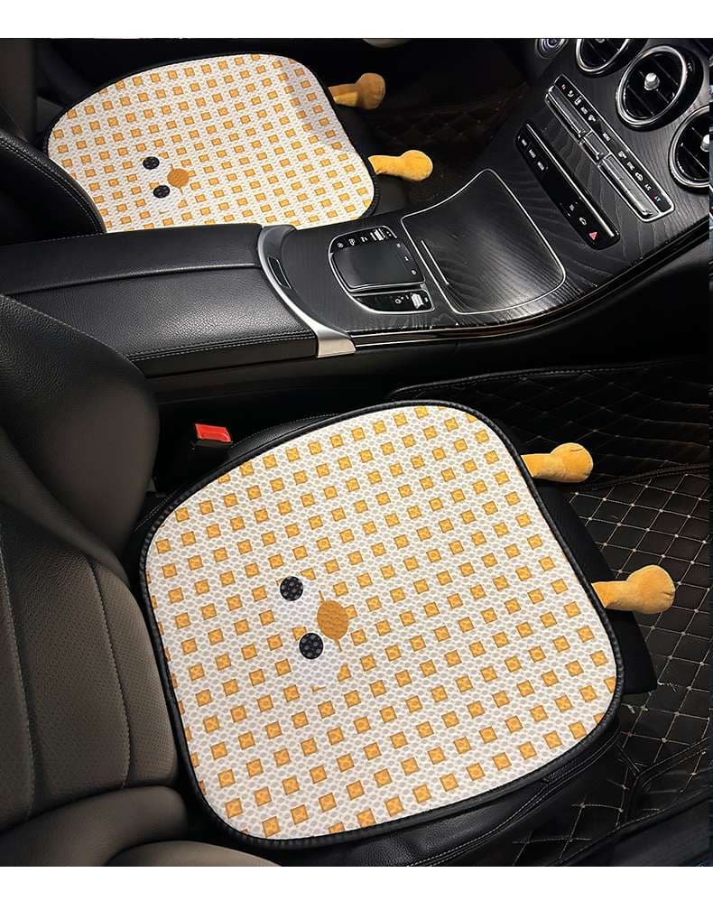 クッション クッション ヒヨコモチーフのシートカバーセット