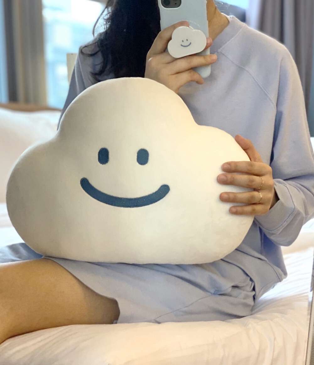 クッション にこにこ雲さんふわふわクッション