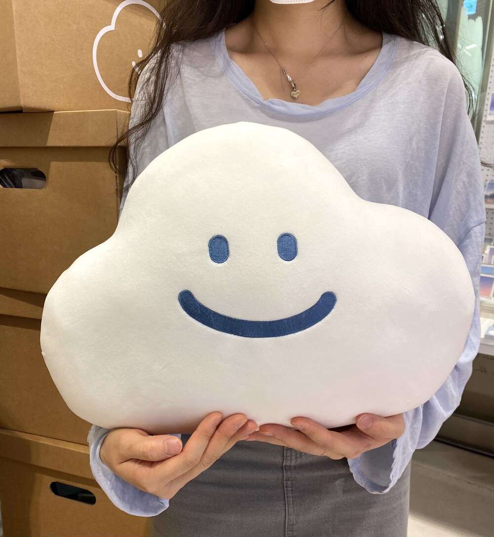 クッション にこにこ雲さんふわふわクッション